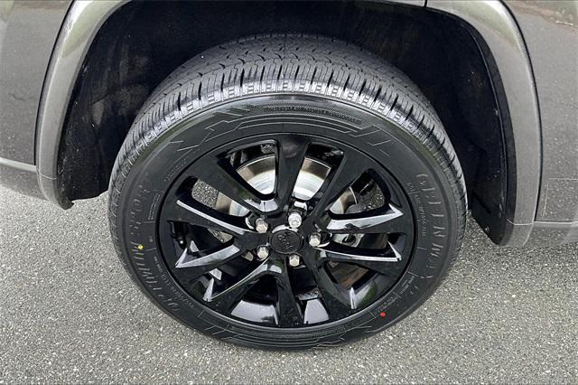 used 2020 Jeep Grand Cherokee car, priced at $20,134