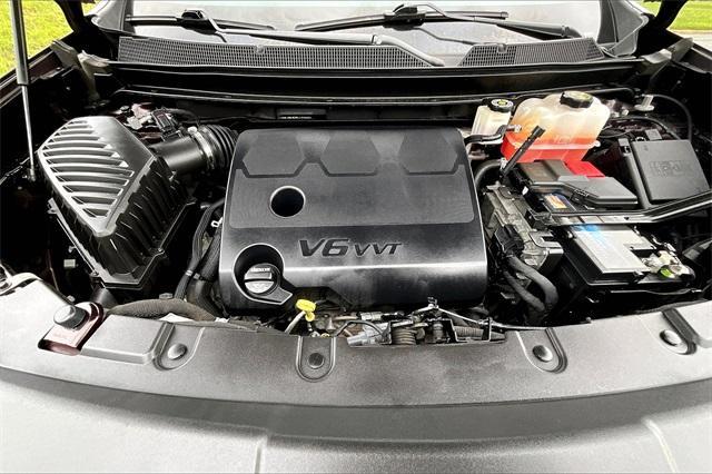 used 2022 Chevrolet Traverse car, priced at $23,429