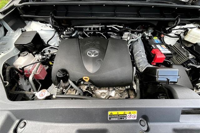 used 2022 Toyota Highlander car, priced at $29,688