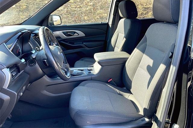used 2022 Chevrolet Traverse car, priced at $26,272