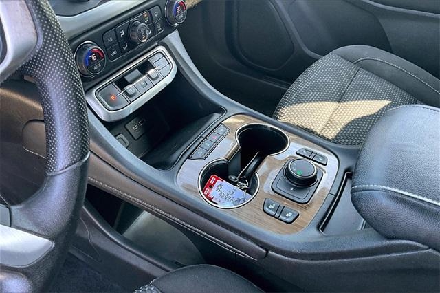 used 2021 GMC Acadia car, priced at $21,128