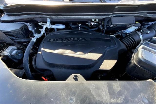 used 2021 Honda Pilot car, priced at $29,366