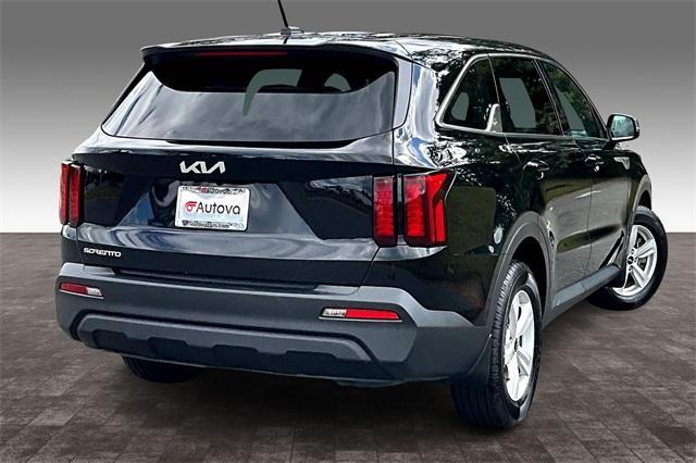 used 2023 Kia Sorento car, priced at $22,254