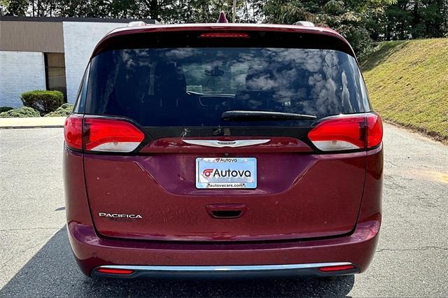 used 2020 Chrysler Pacifica car, priced at $15,754
