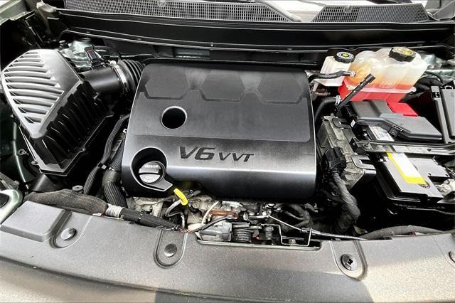 used 2022 Chevrolet Traverse car, priced at $25,642