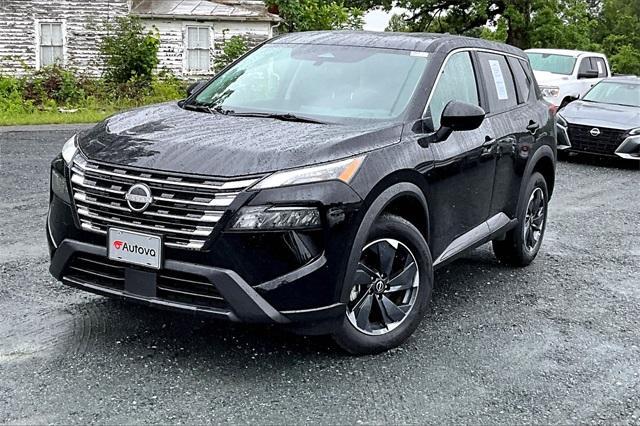 used 2025 Nissan Rogue car, priced at $31,937