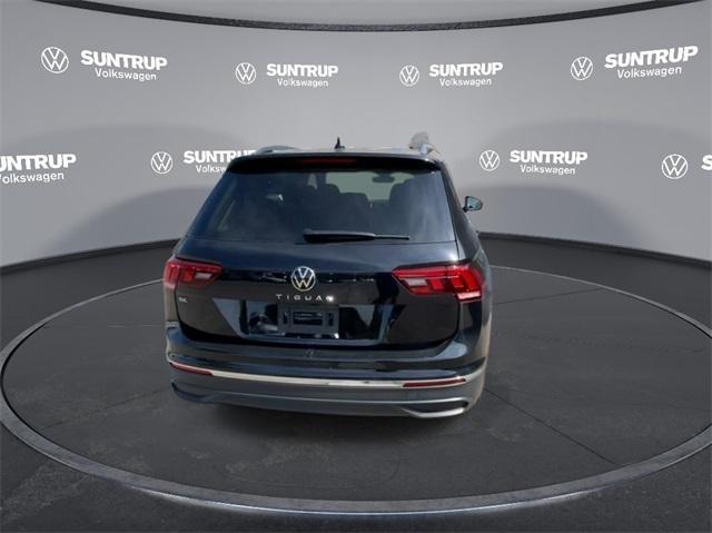 new 2024 Volkswagen Tiguan car, priced at $28,937