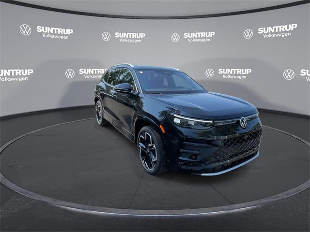 new 2025 Volkswagen Tiguan car, priced at $42,009