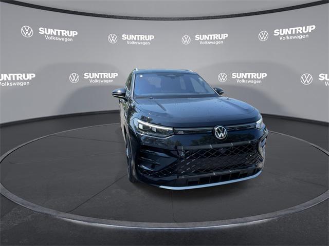 new 2025 Volkswagen Tiguan car, priced at $42,009