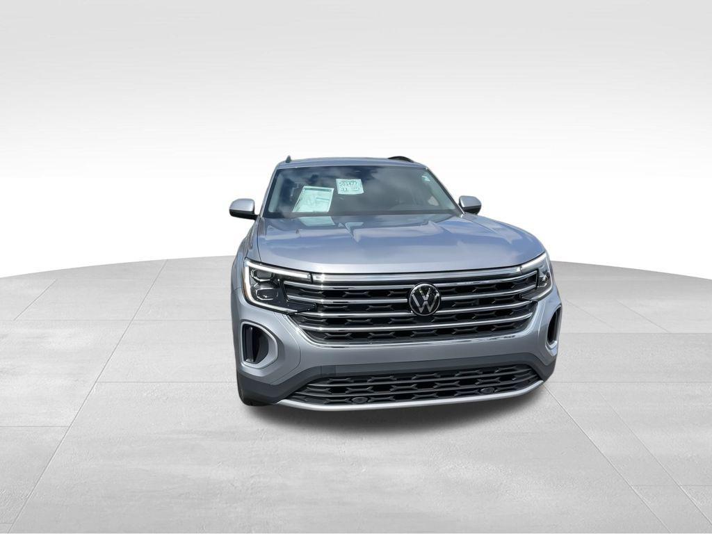 new 2026 Volkswagen Atlas car, priced at $40,375