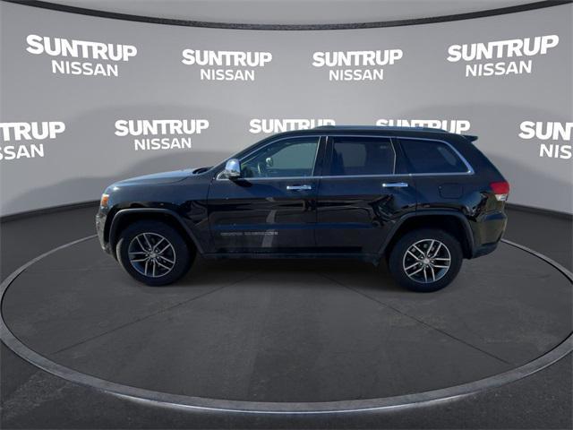 used 2018 Jeep Grand Cherokee car, priced at $17,995