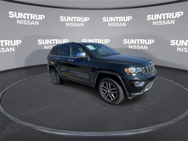 used 2018 Jeep Grand Cherokee car, priced at $17,995