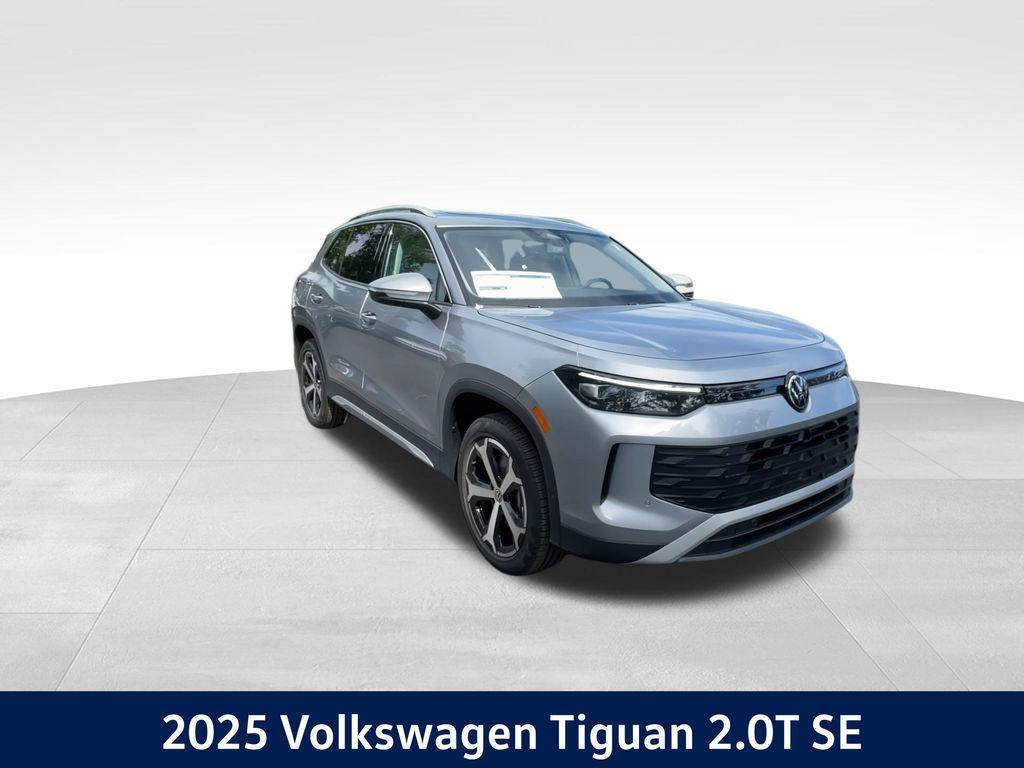 new 2025 Volkswagen Tiguan car, priced at $32,905