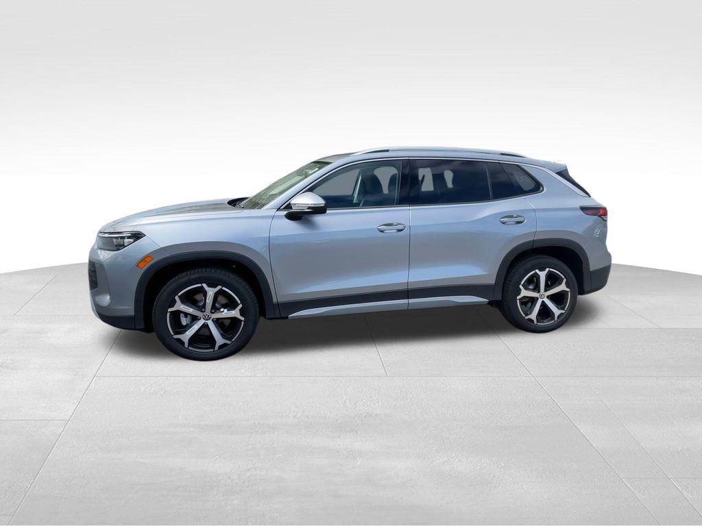 new 2025 Volkswagen Tiguan car, priced at $32,905