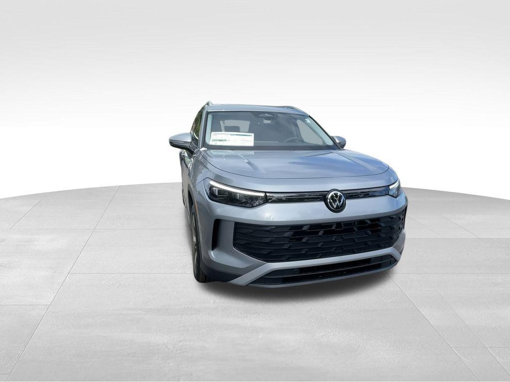 new 2025 Volkswagen Tiguan car, priced at $33,155