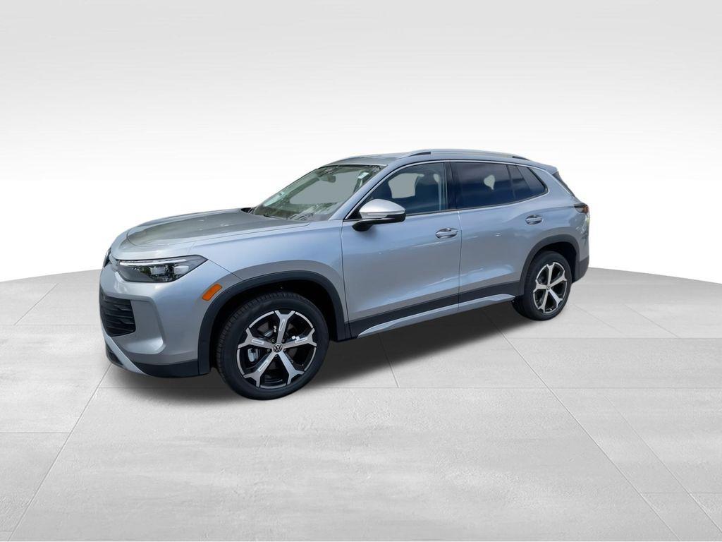 new 2025 Volkswagen Tiguan car, priced at $32,905