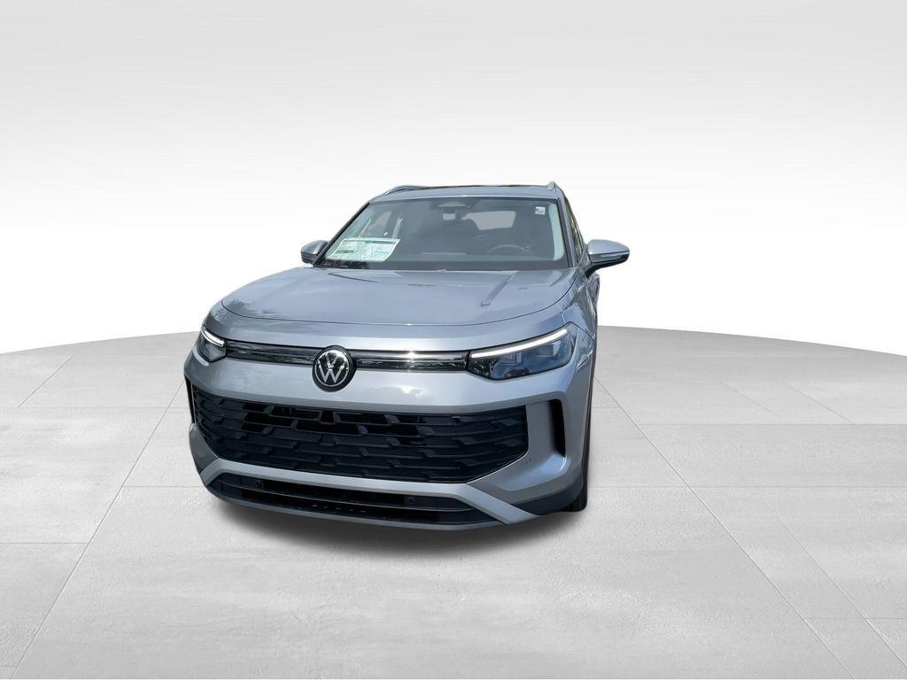 new 2025 Volkswagen Tiguan car, priced at $33,155