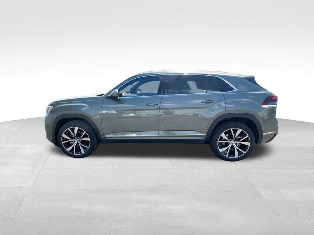 new 2026 Volkswagen Atlas Cross Sport car, priced at $53,274