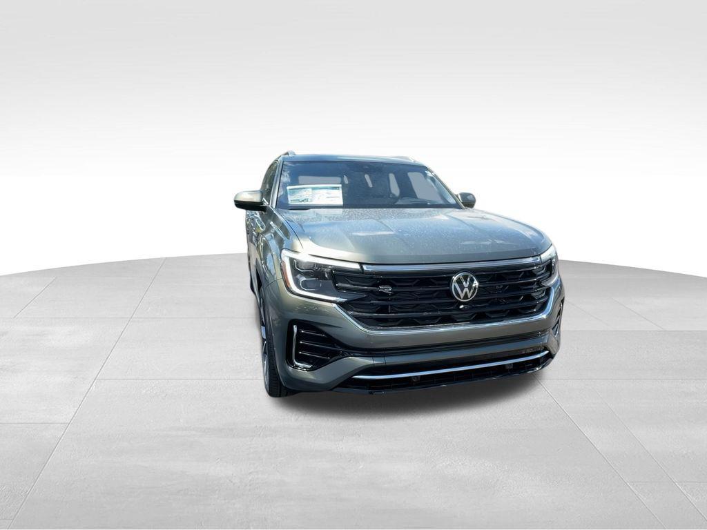 new 2026 Volkswagen Atlas Cross Sport car, priced at $53,274