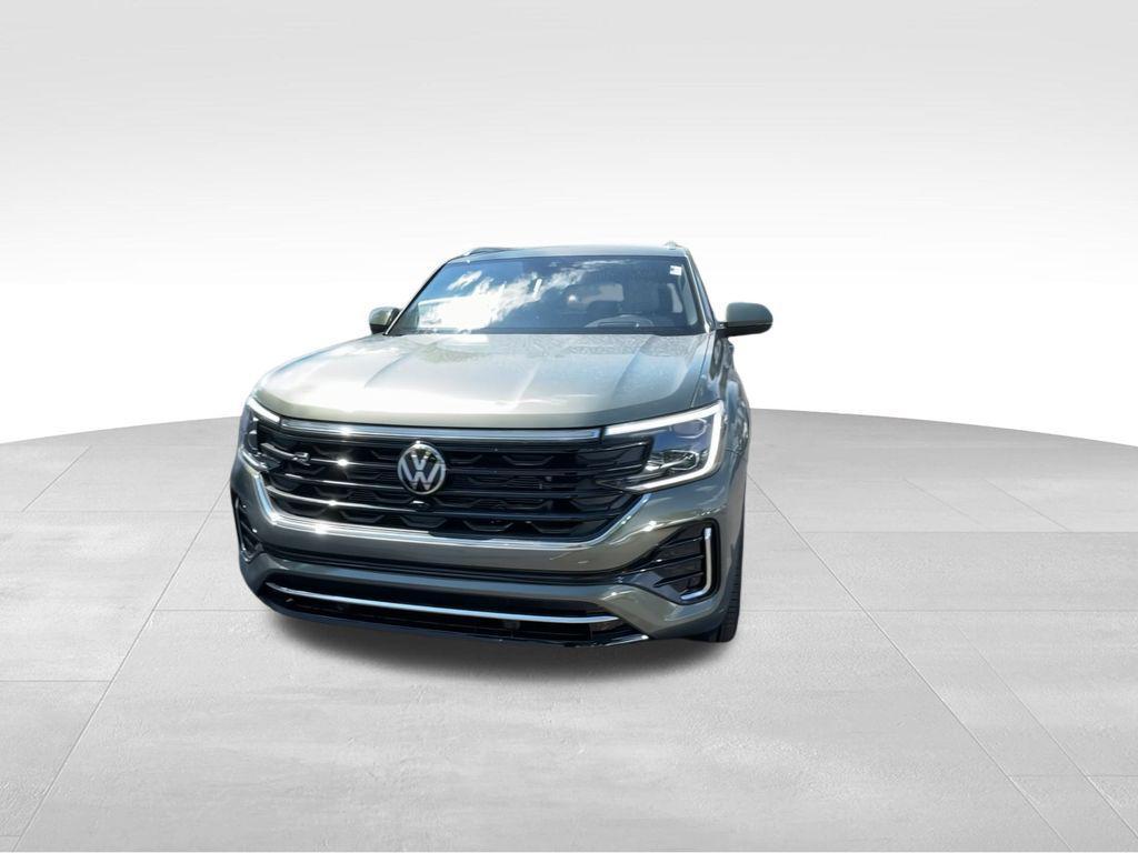 new 2026 Volkswagen Atlas Cross Sport car, priced at $53,274