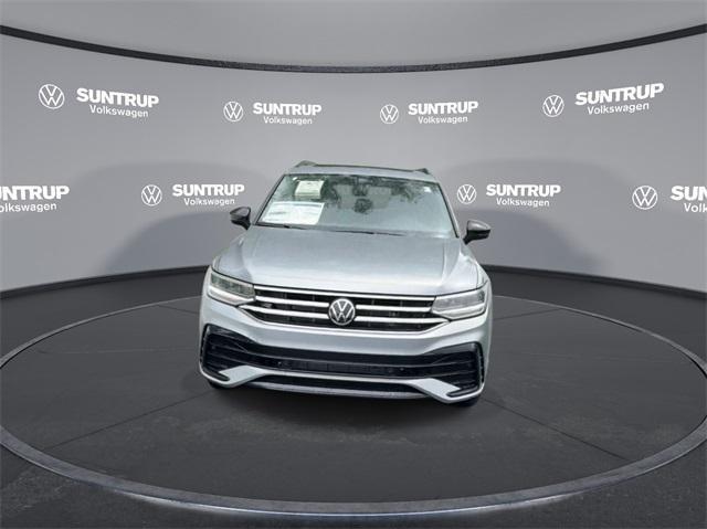 new 2024 Volkswagen Tiguan car, priced at $33,215