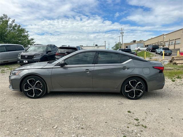 used 2023 Nissan Altima car, priced at $24,885