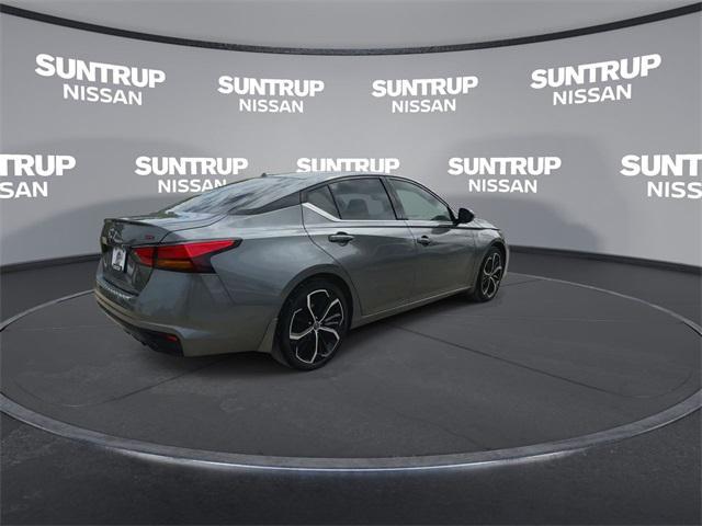 used 2023 Nissan Altima car, priced at $24,885