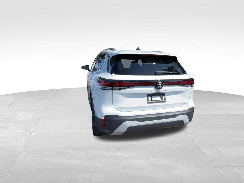 new 2025 Volkswagen Tiguan car, priced at $33,020