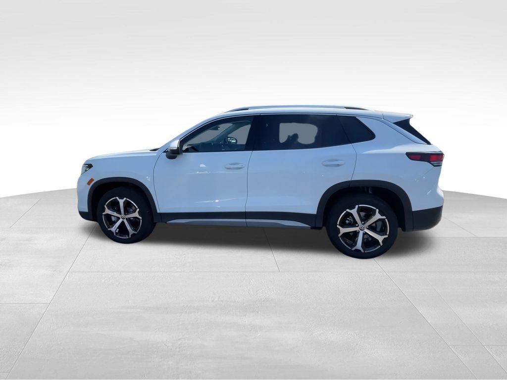 new 2025 Volkswagen Tiguan car, priced at $33,020