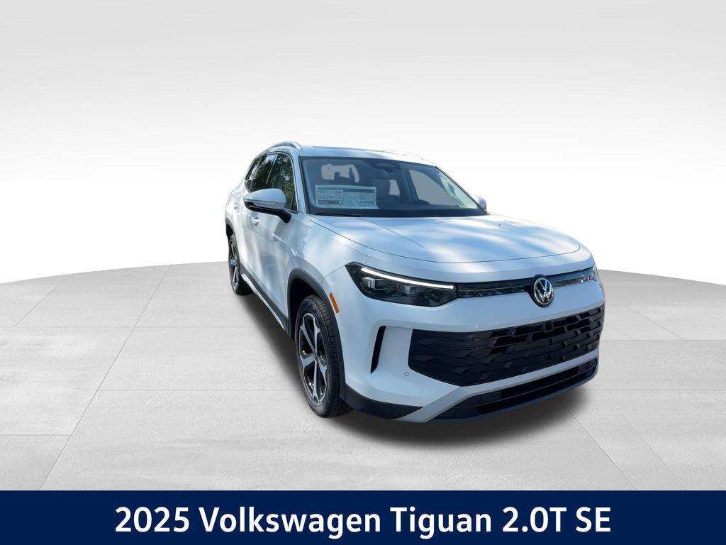 new 2025 Volkswagen Tiguan car, priced at $33,020