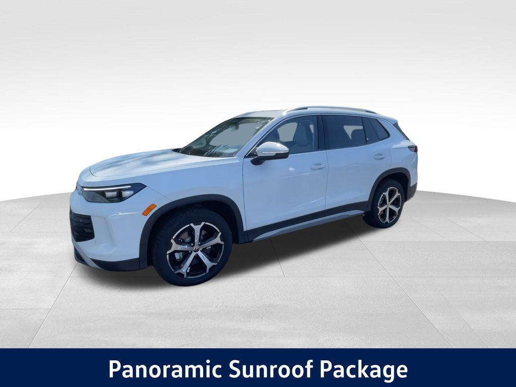 new 2025 Volkswagen Tiguan car, priced at $33,020