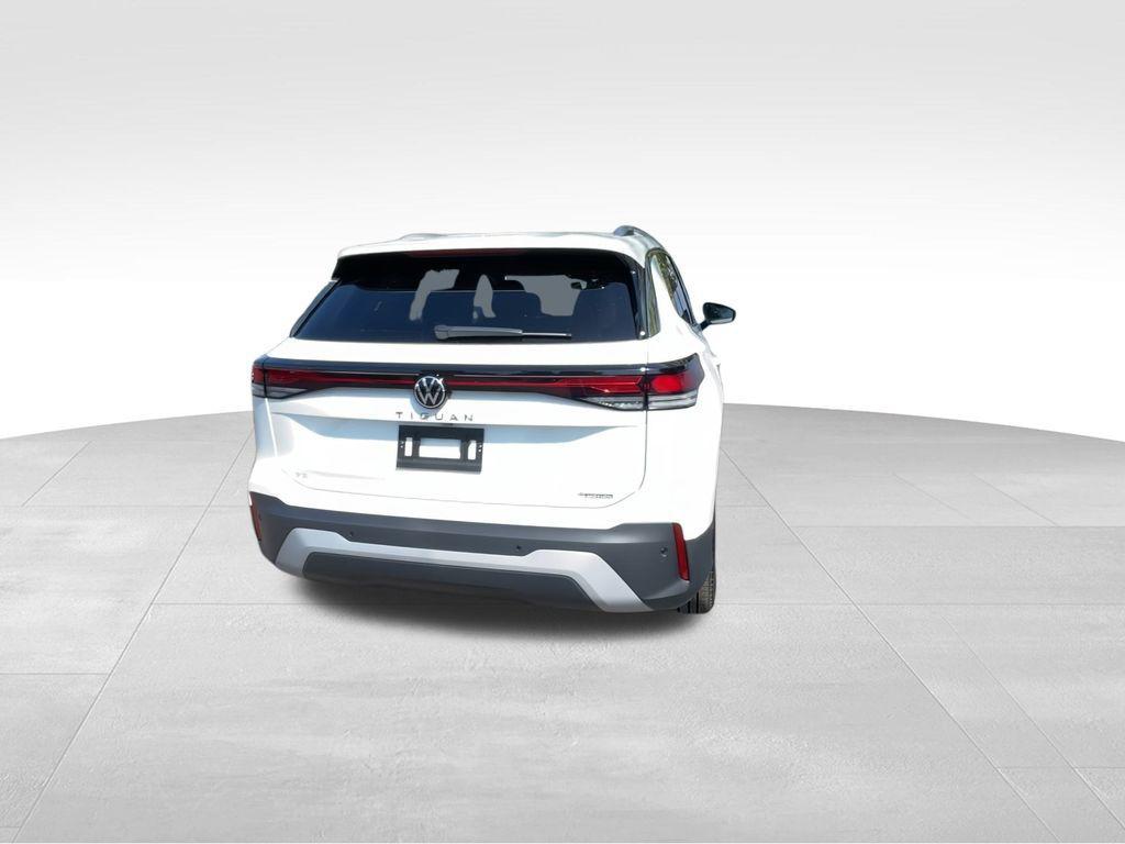 new 2025 Volkswagen Tiguan car, priced at $33,020