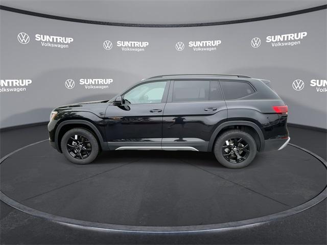 new 2025 Volkswagen Atlas car, priced at $45,077