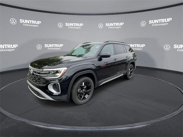 new 2025 Volkswagen Atlas car, priced at $45,077