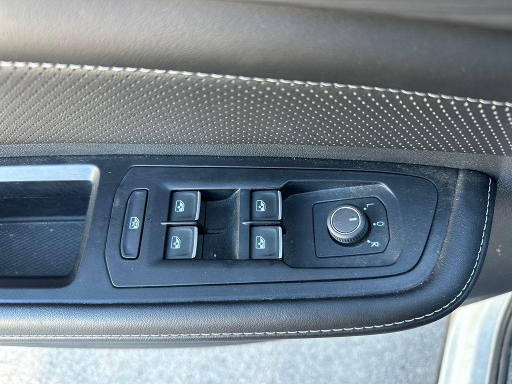 used 2024 Volkswagen Atlas Cross Sport car, priced at $32,555