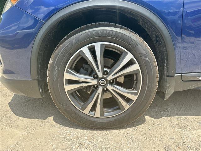 used 2018 Nissan Rogue car, priced at $16,355