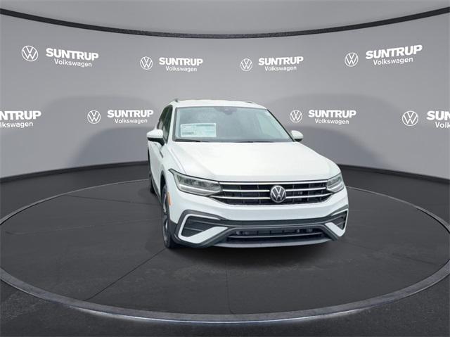 new 2024 Volkswagen Tiguan car, priced at $30,335