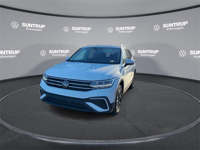 new 2024 Volkswagen Tiguan car, priced at $27,746