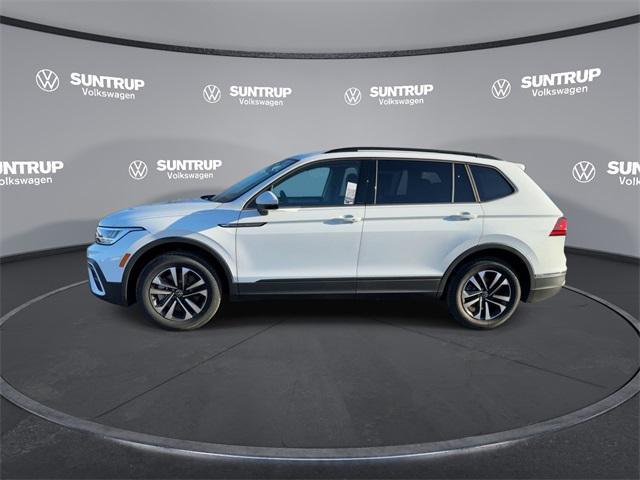 new 2024 Volkswagen Tiguan car, priced at $27,746