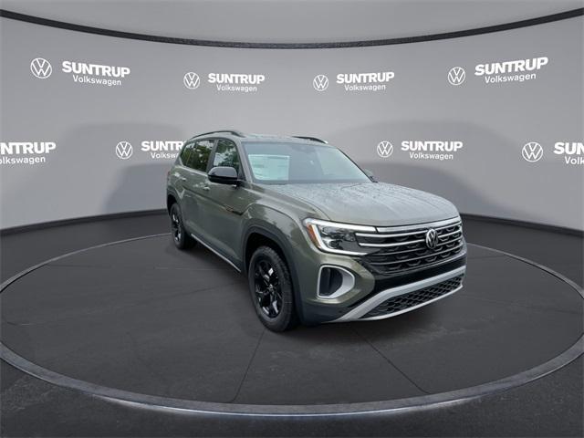new 2025 Volkswagen Atlas car, priced at $46,577