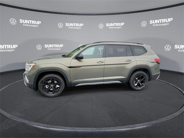 new 2025 Volkswagen Atlas car, priced at $46,577