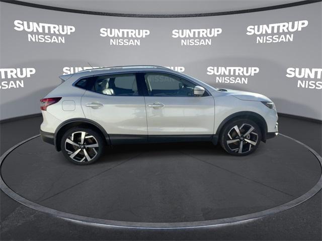 used 2022 Nissan Rogue Sport car, priced at $23,765