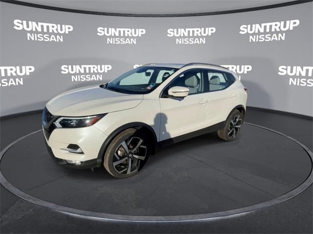 used 2022 Nissan Rogue Sport car, priced at $23,765