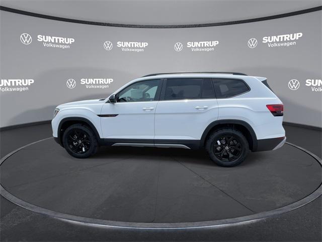 new 2025 Volkswagen Atlas car, priced at $46,577