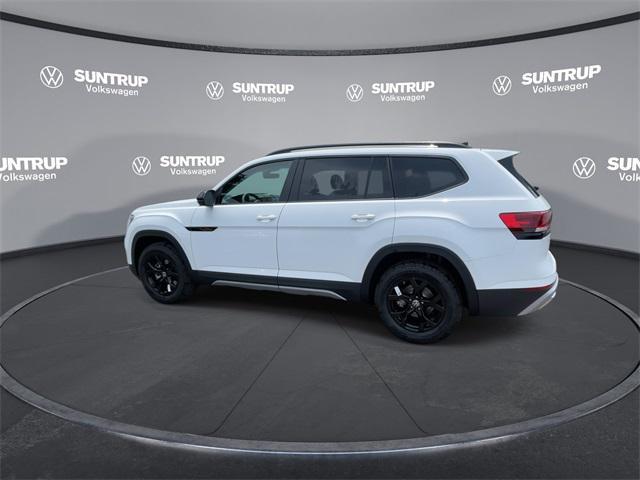 new 2025 Volkswagen Atlas car, priced at $46,577
