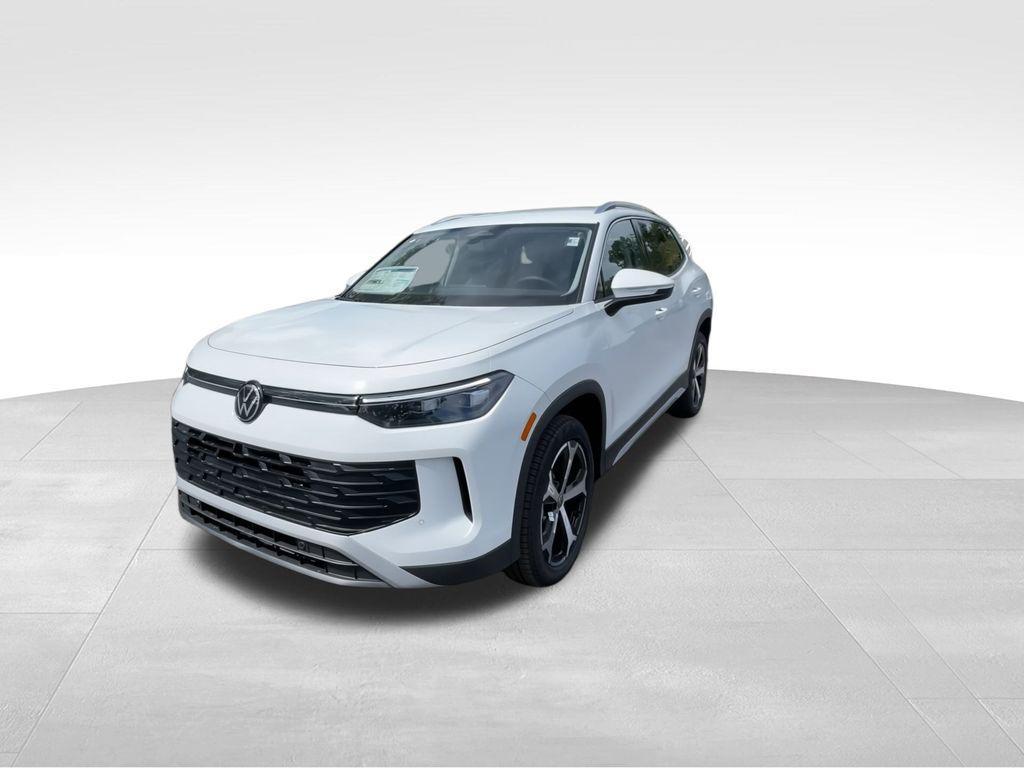 new 2025 Volkswagen Tiguan car, priced at $32,133