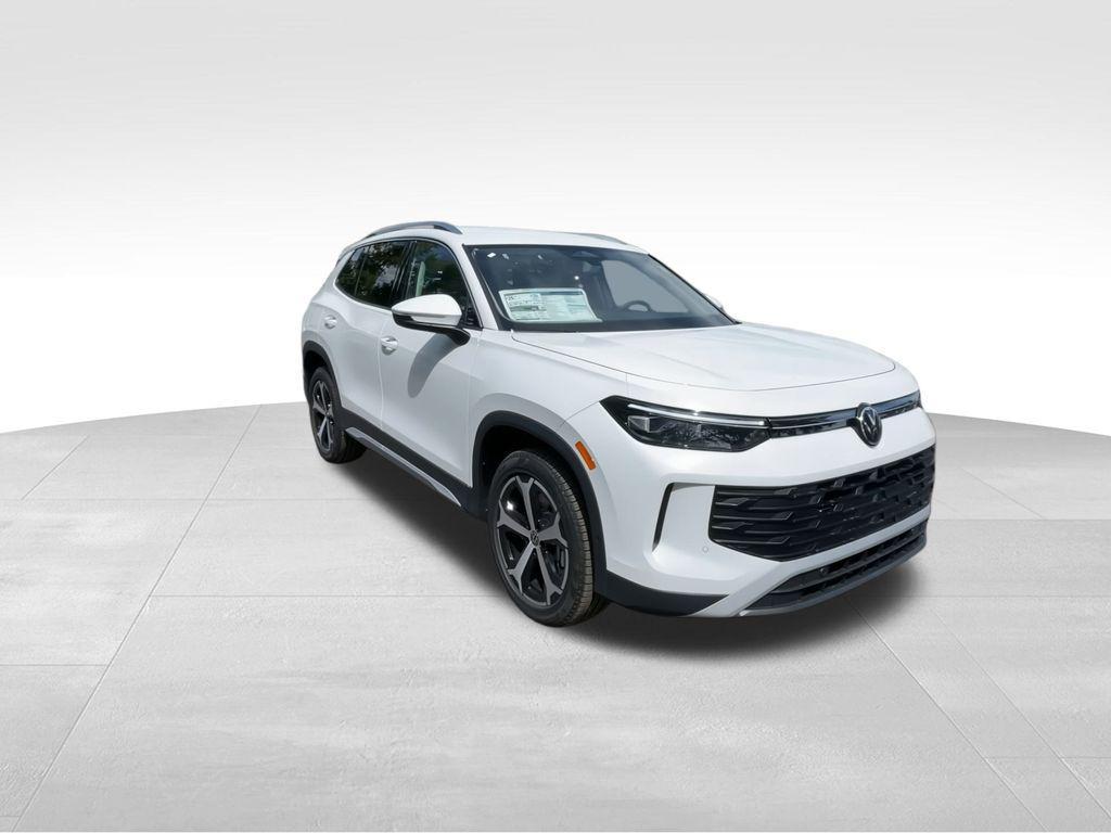 new 2025 Volkswagen Tiguan car, priced at $32,133