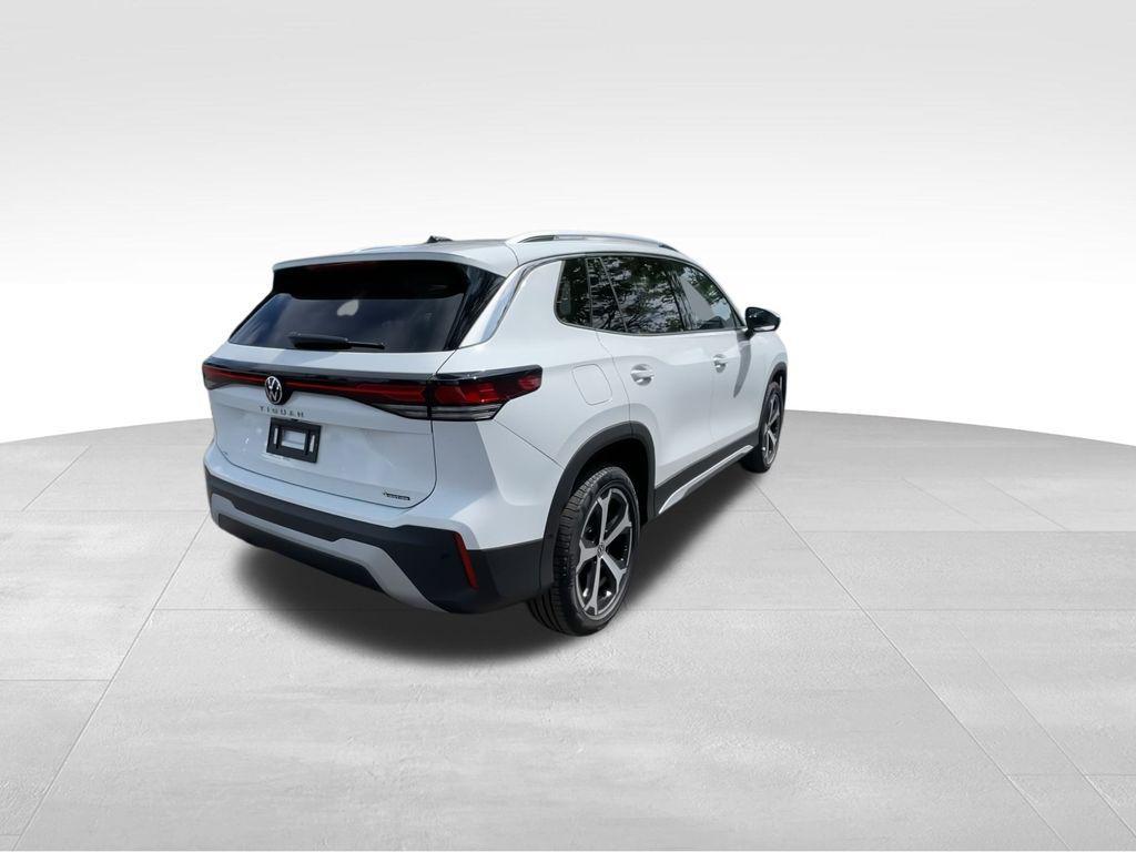 new 2025 Volkswagen Tiguan car, priced at $32,133