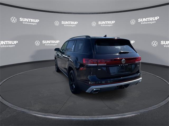 new 2025 Volkswagen Atlas car, priced at $46,002