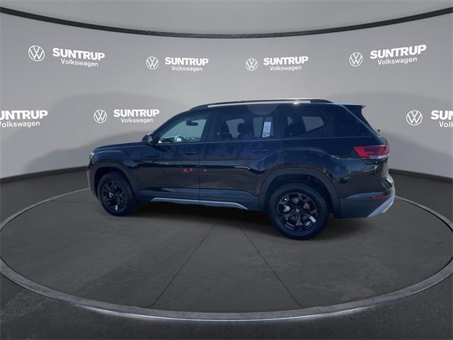 new 2025 Volkswagen Atlas car, priced at $46,002